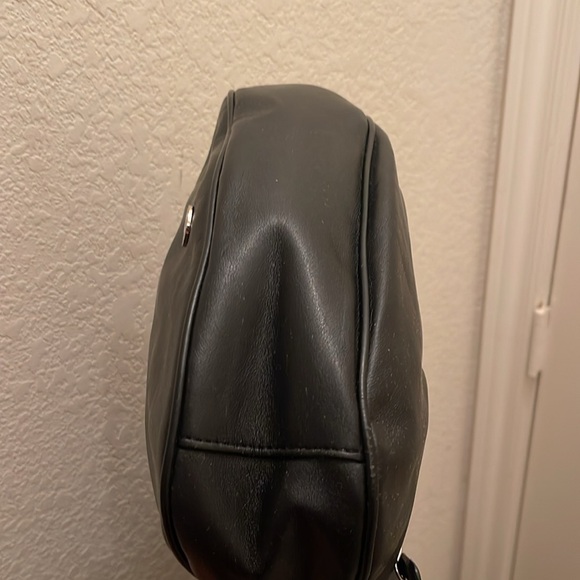 Giani Bernini please check all picture of condition - Picture 16 of 17